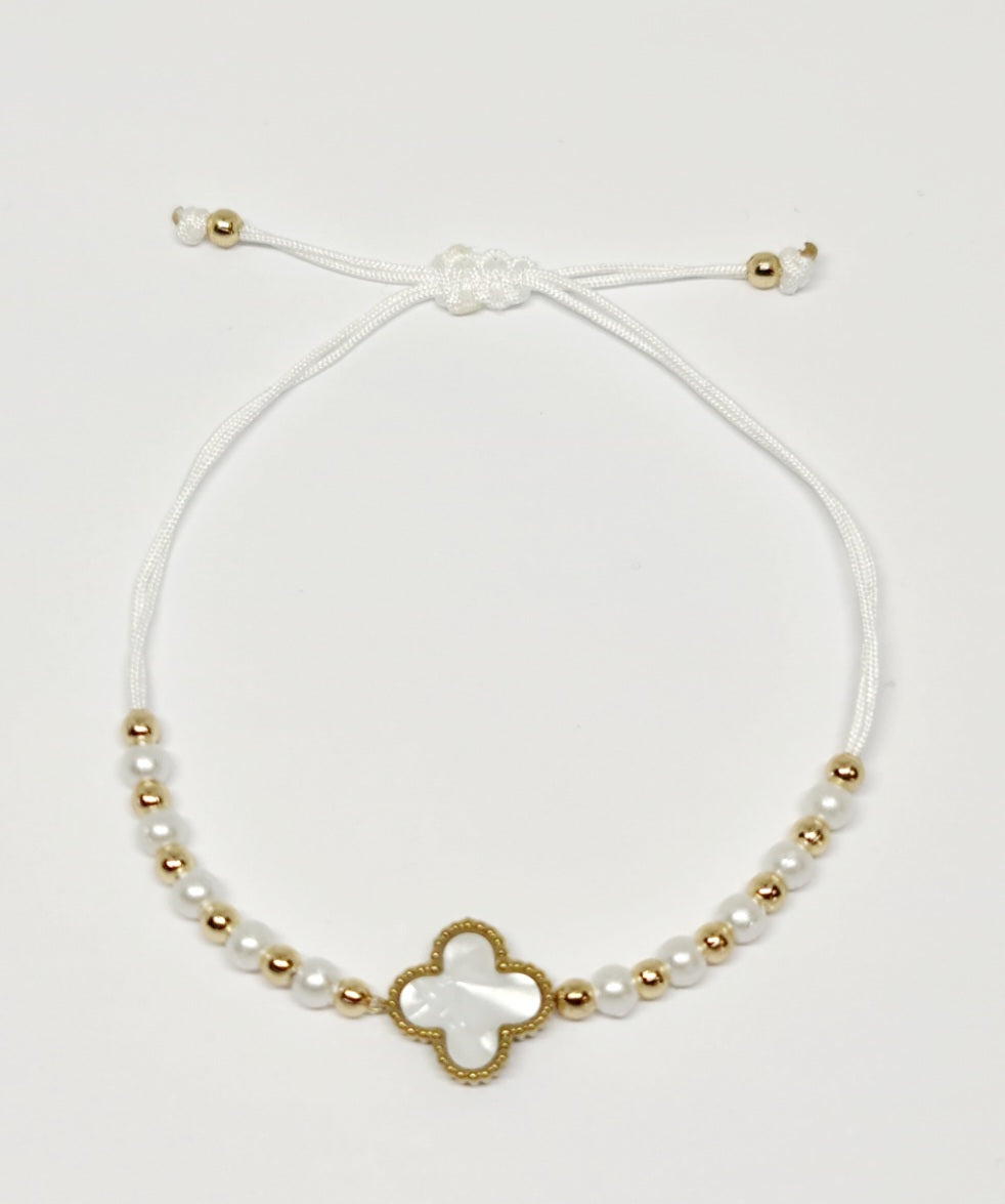 Clover Bracelet White